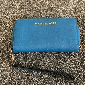 Micheal Kors Wristlet